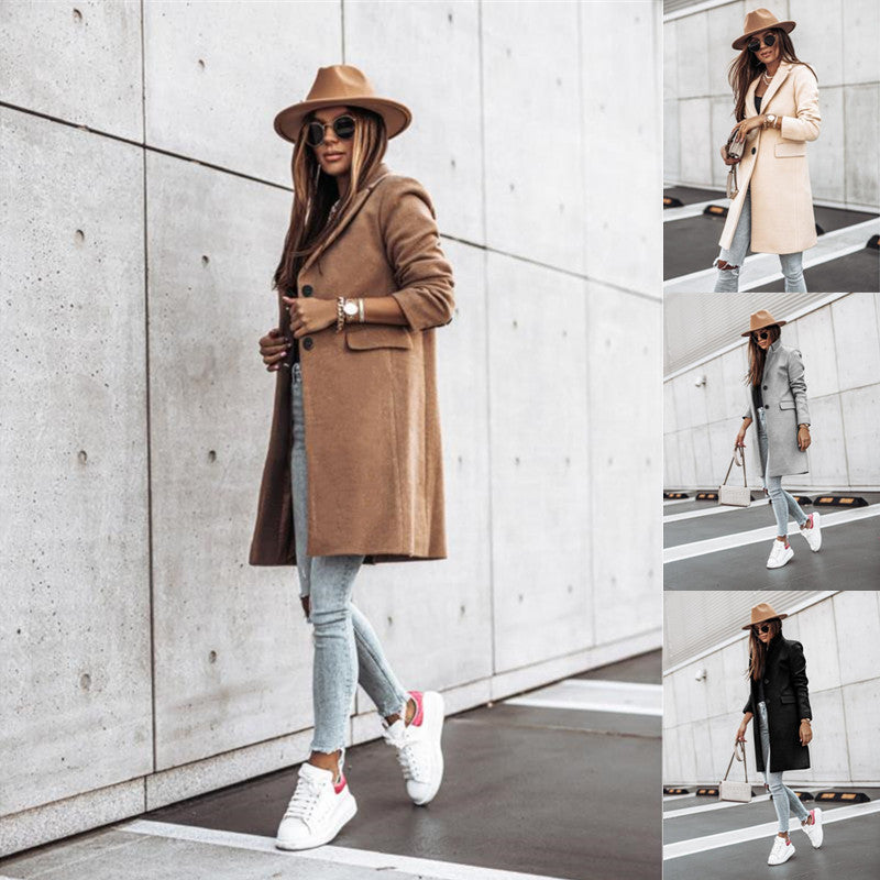 Ladies Elegant Wool Coat with Stylish Lapels and Practical Pockets Amarae