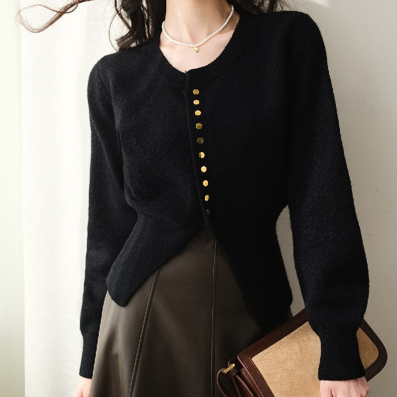 Cardigan en tricot pour femmes avec boutons décoratifs et coupe décontractée Chic & Stil