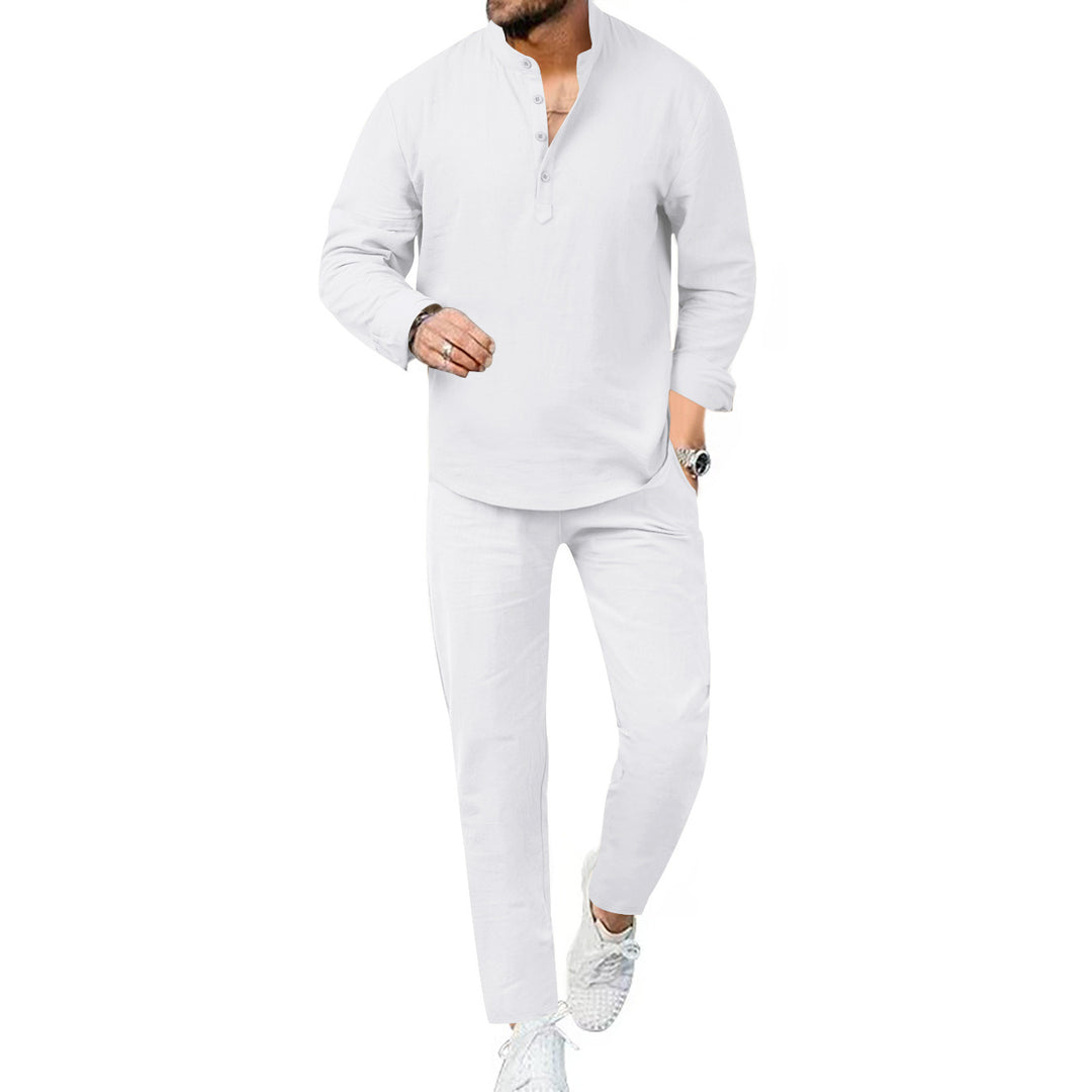Modern leisure suit for men with an innovative boutonnière design and breathable features Lune London