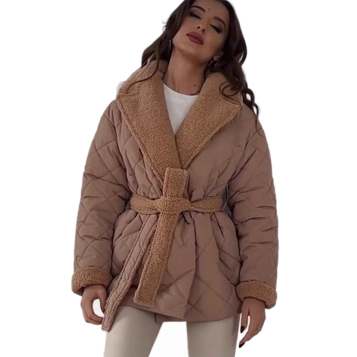 Quilted fleece jacket for women with belt and large collar Lune London