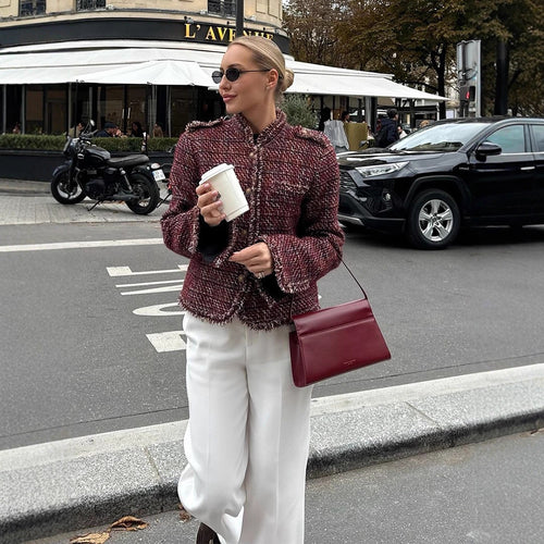 Trendy tweed jacket for women with refined details Chic und Stil