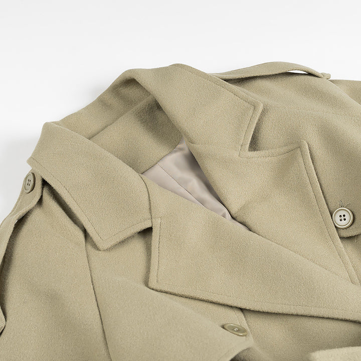 Women's trench coat with double breasted and practical belt Lune London