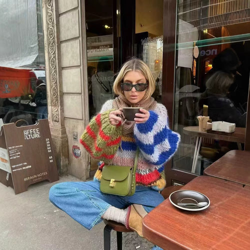 Pull en maille aérien pour femme avec motif à rayures colorées Chic & Stil