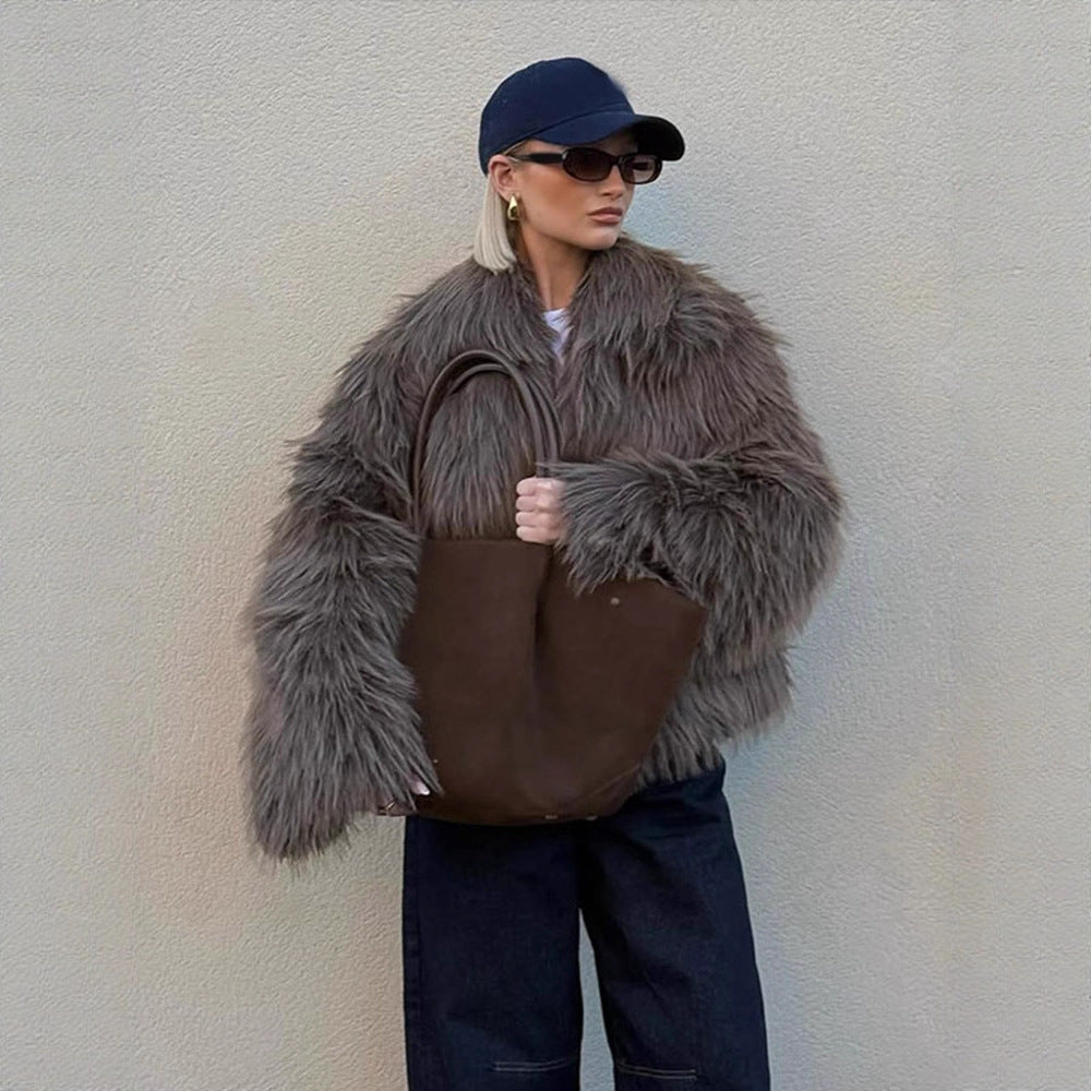 Women's Oversized Short Jacket made of Synthetic Fur in Shaggy Look with Voluminous Shawl Collar Amarae