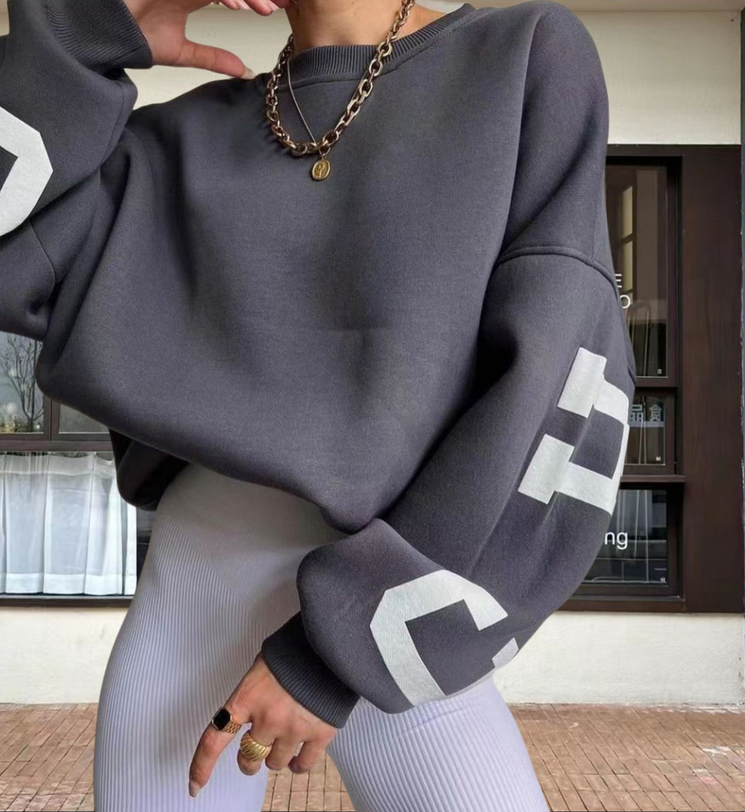 Oversized sweatshirt for women with graphic accents Lune London