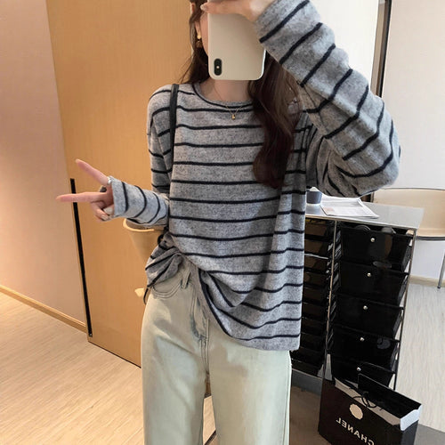 Women's Casual Long Sleeve Shirt with Striped Design Chic & Stil
