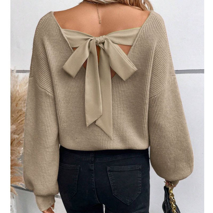 Casual knitted sweater for women with elegant tie at the back Lune London