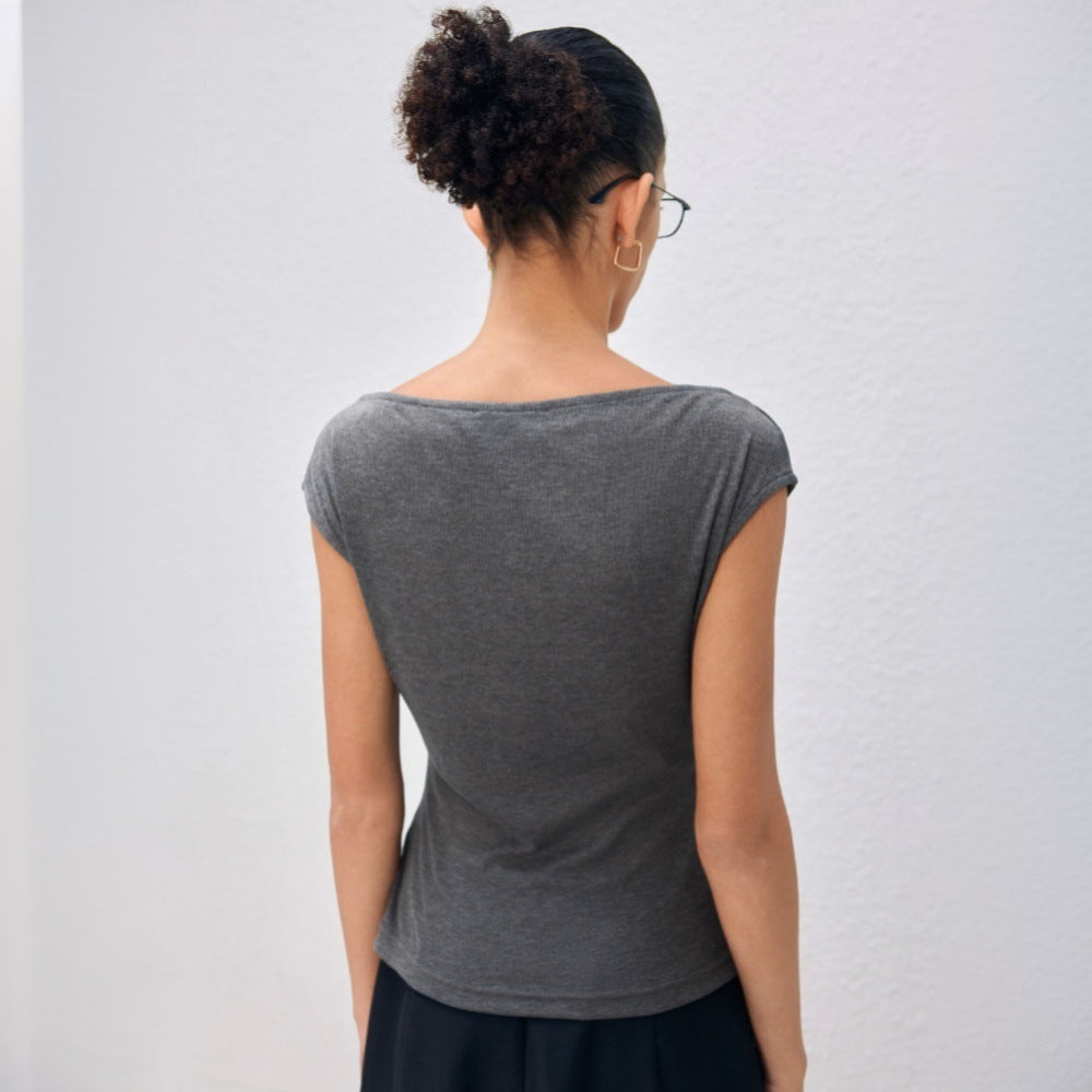 Haut élégant pour femmes avec un design drapé asymétrique Chic & Stil