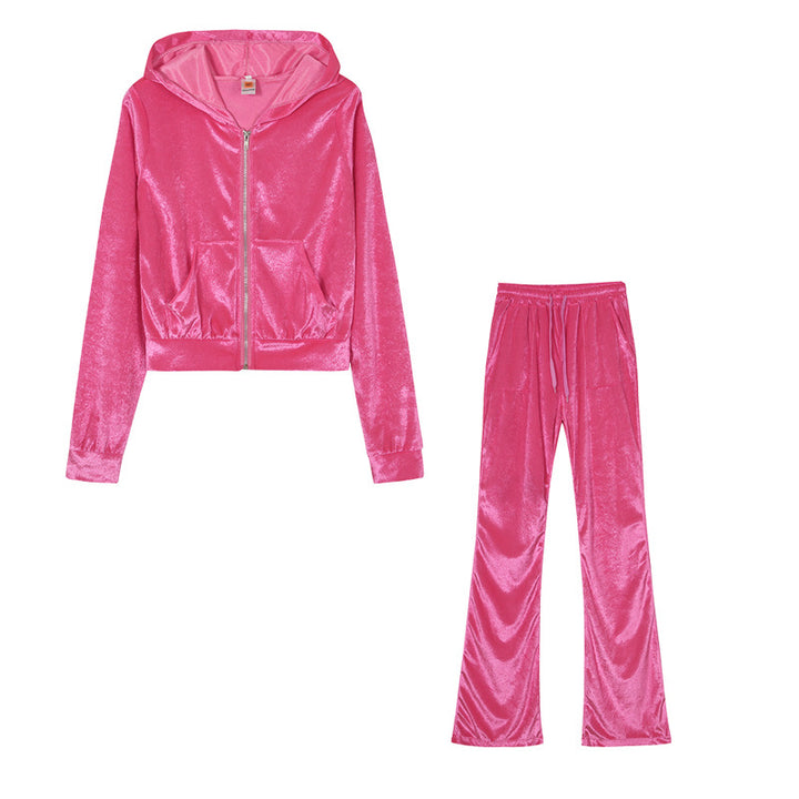 Women's sports set in velvet hoodie and loose jogger pants Lune London