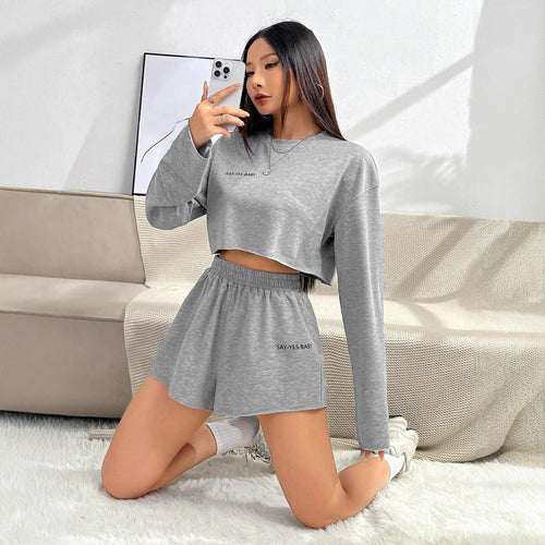 Casual leisure set for women with relaxed crop top and shorts Amarae