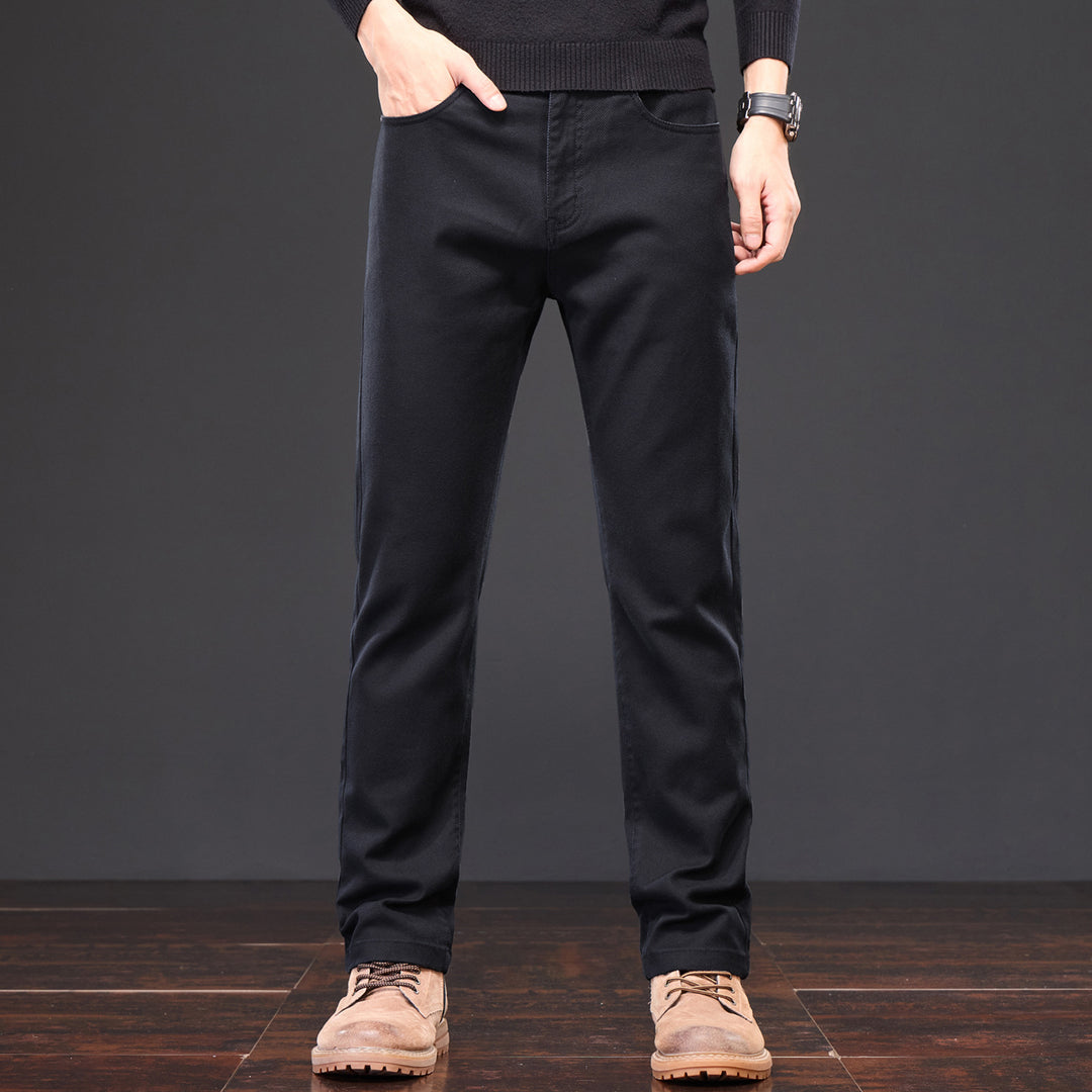 Men's chino pants with a modern fit and practical pockets Lune London