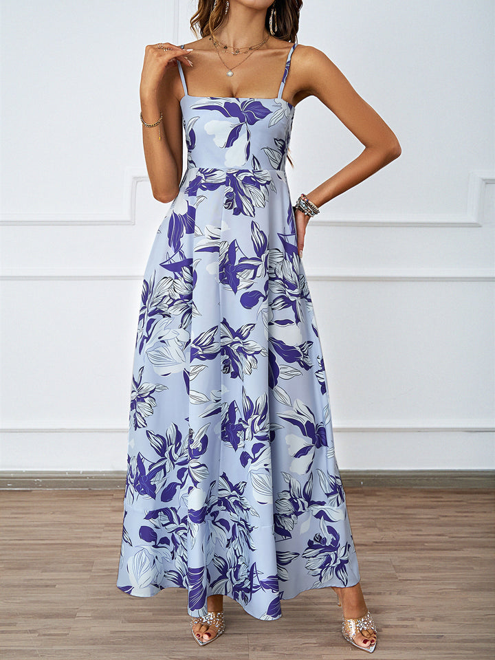 Women’s maxi dress with modern graphic print and loose fit Lune London