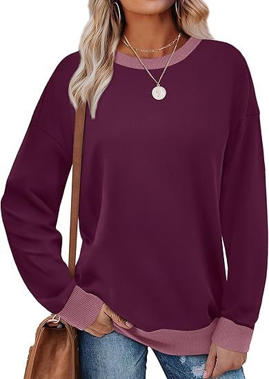 Women's comfortable sweatshirt with raglan sleeves and a decorative collar Lune London