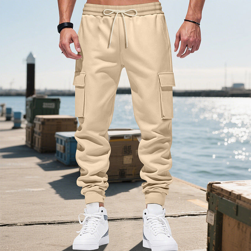 Men's cargo jogging pants with practical side pockets Lune London