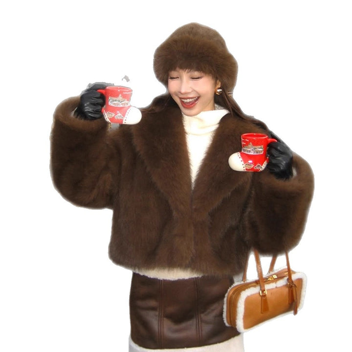 Women's short coat made of vegan high-pile faux fur with oversized shawl collar Amarae