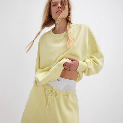 Oversized hoodie for women with kangaroo pocket and soft lining Amarae