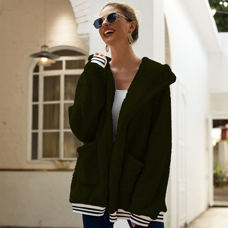 Ladies Cozy Fleece Jacket with Hood and Practical Pockets Lune London