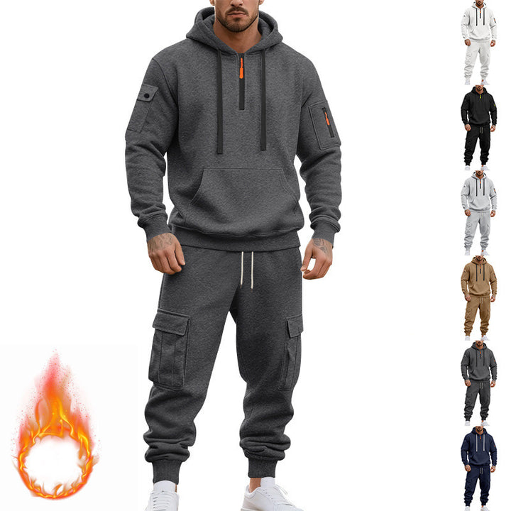 Casual outfit for men with practical pockets and zipper Lune London