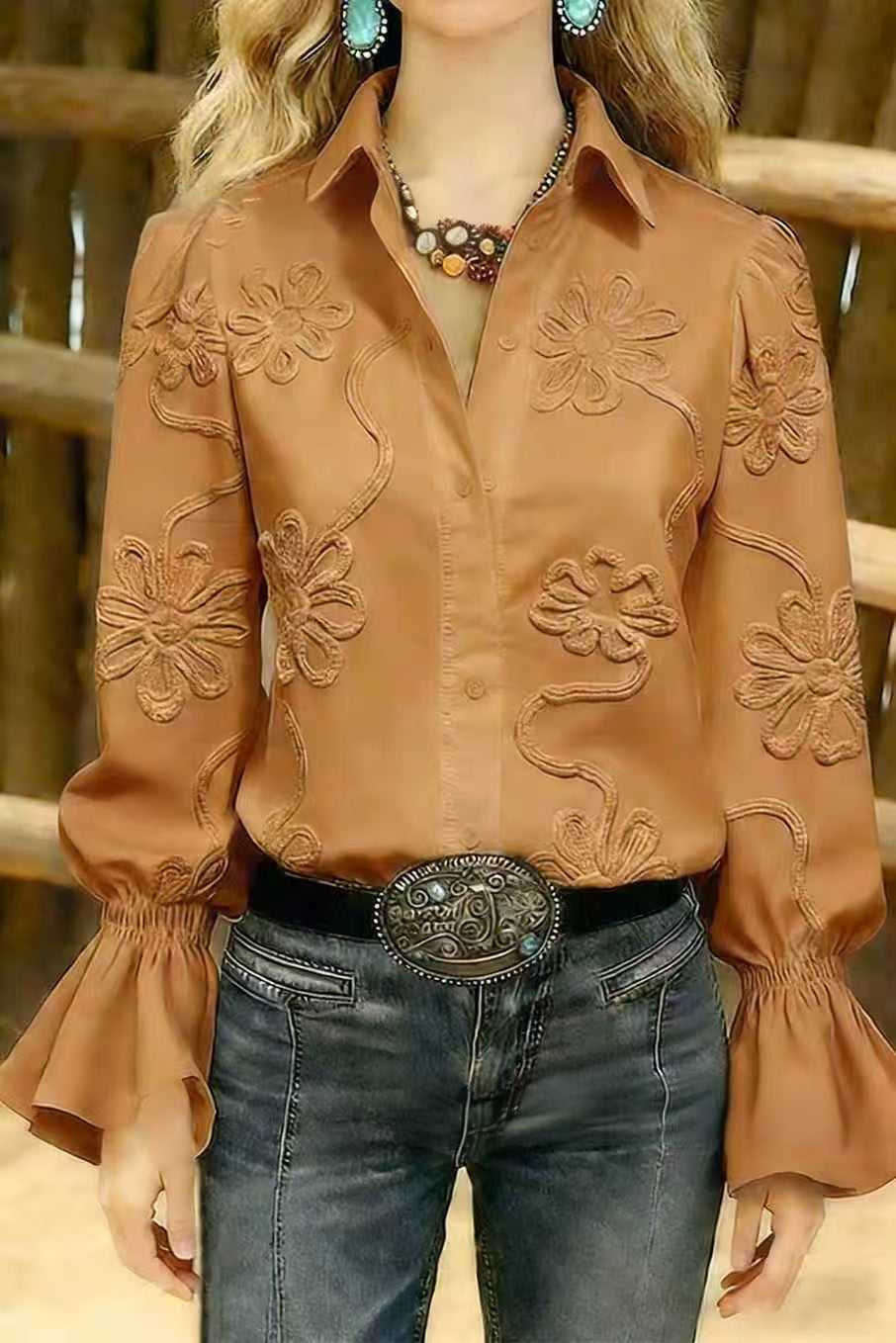 Ladies elegant blouse with floral embroidery and voluminous sleeves Lune London