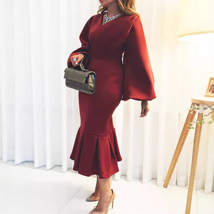 Fitted dress for women with voluminous sleeves and a flowing hem Lune London