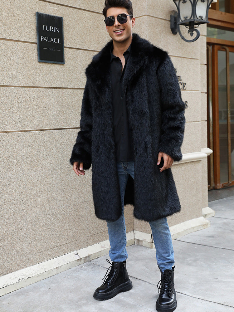 Long and elegant fur coat for men Lune London