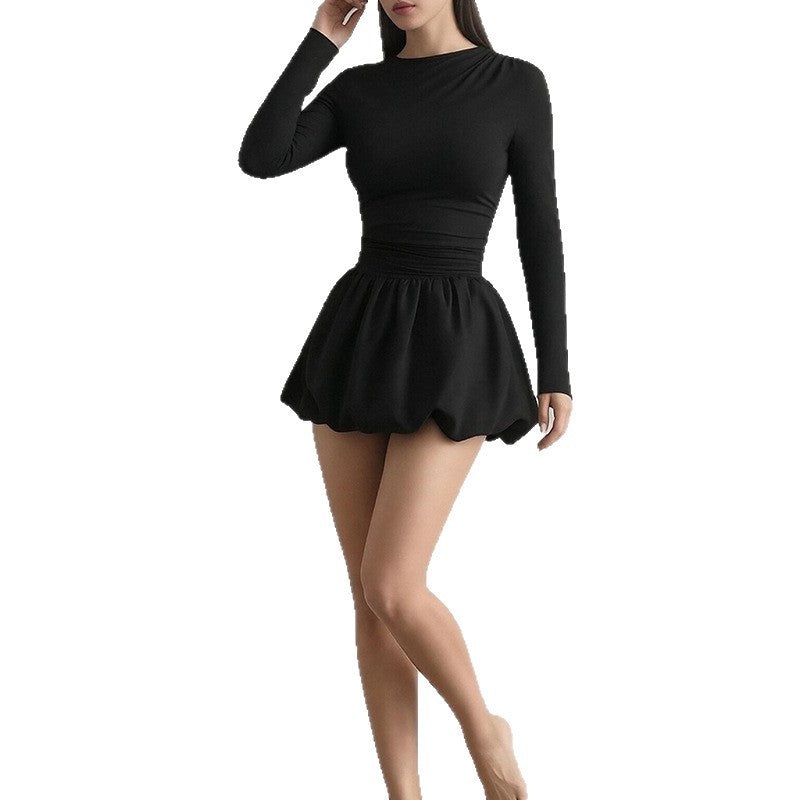 Robe mini élégante pour femmes avec manches longues et design froncé Chic & Stil
