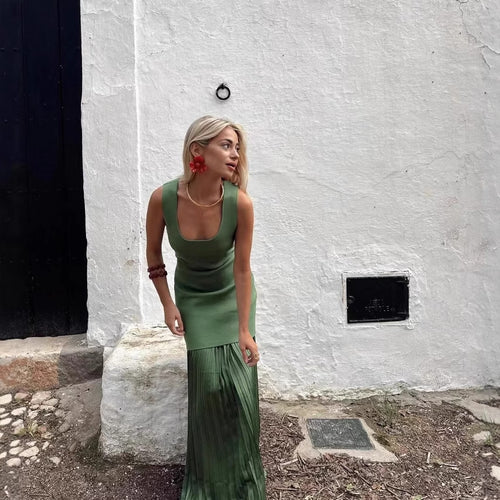 Maxi dress for women with pleated skirt and fitted top Amarae
