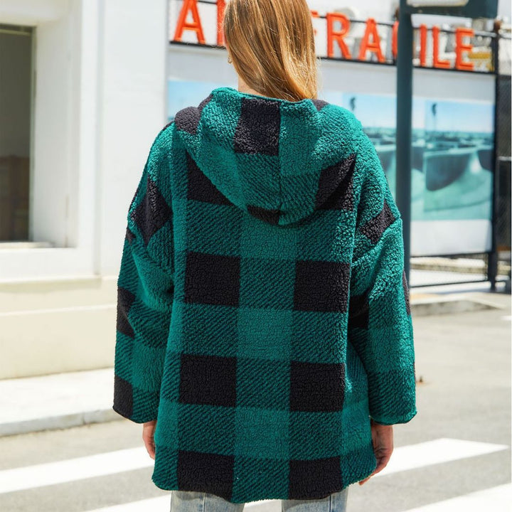 Ladies Oversized Fleece Jacket with Hood and Chic Checkered Pattern