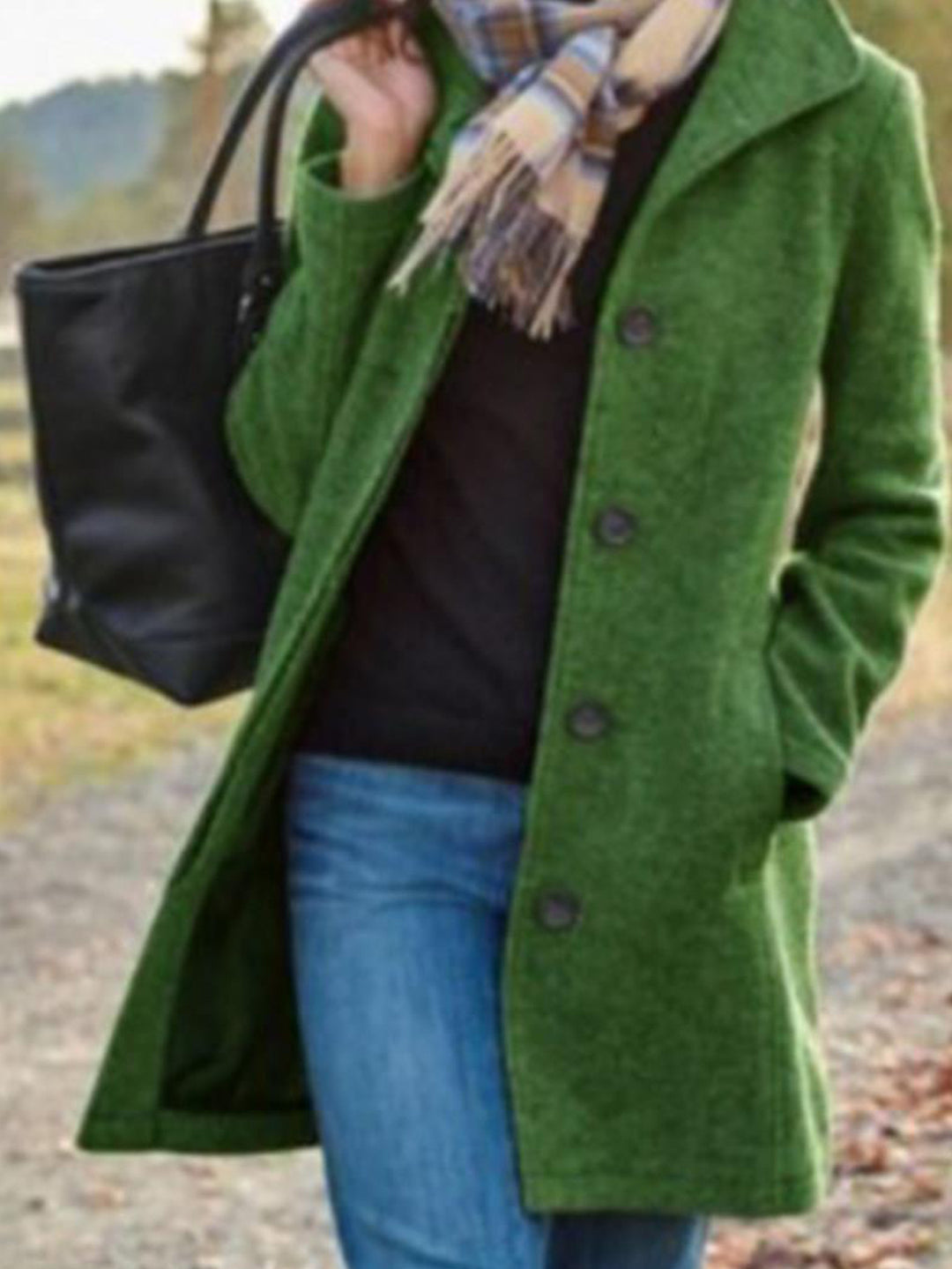 Elegant wool coat for women with classic lapels Amarae