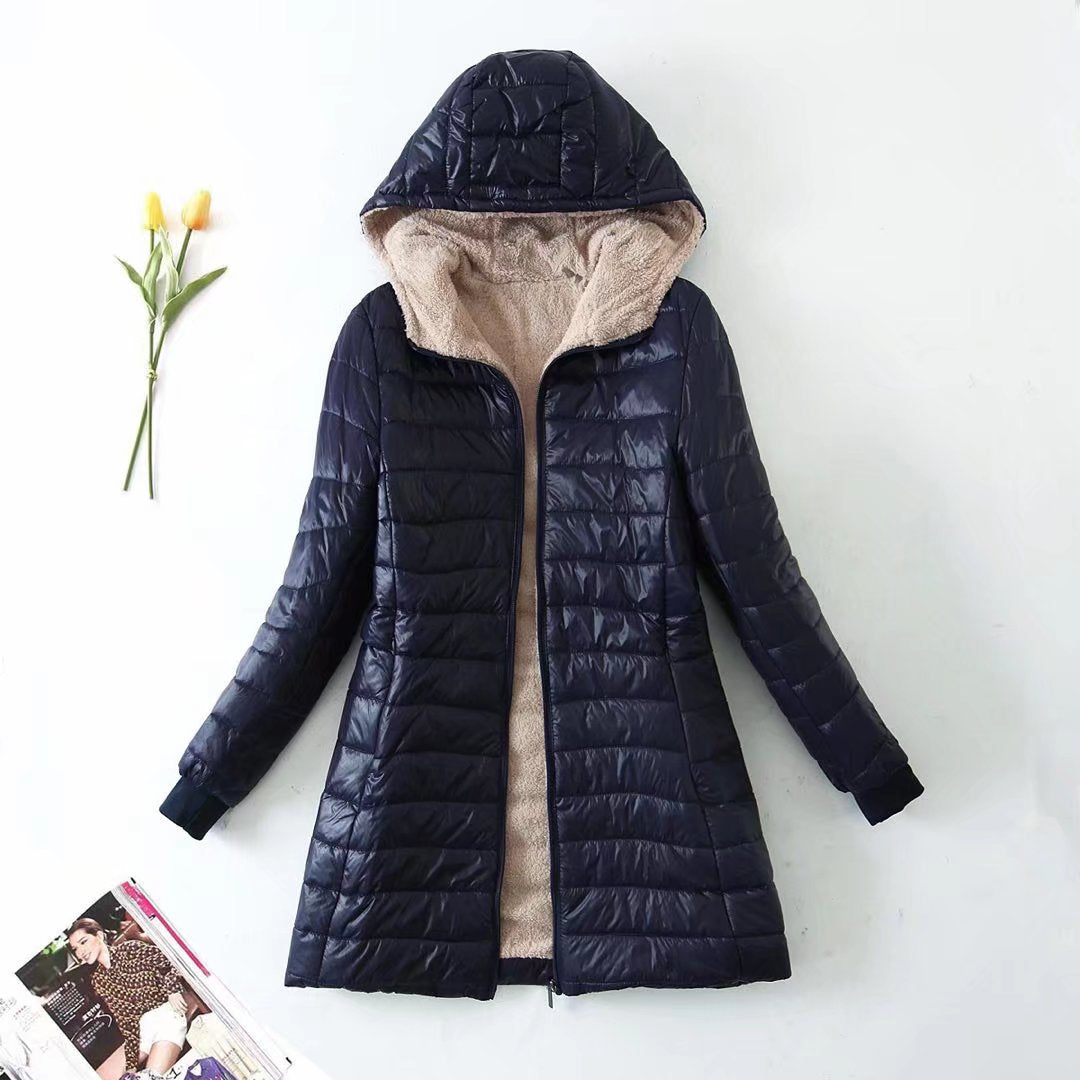 Quilted transitional jacket for women with hood and comfortable interior Lune London