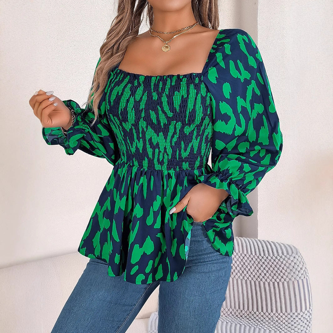 Lace-up blouse for ladies with a loose fit and a trendy animal print Lune London