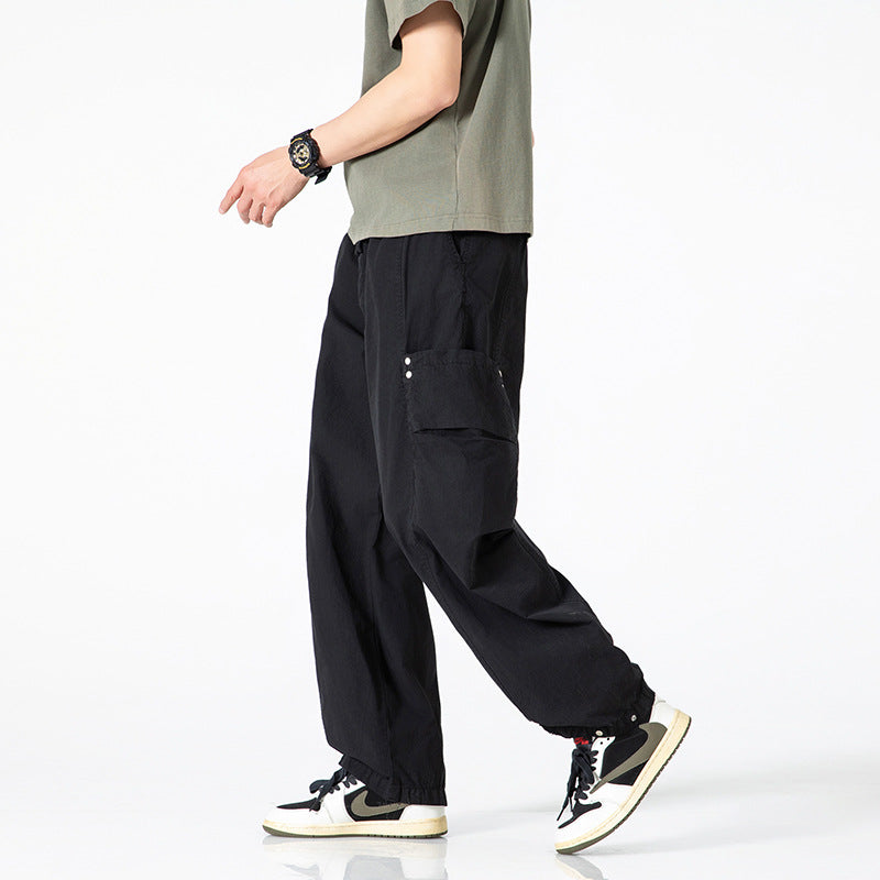 Casual cargo pants for men with practically designed pockets Lune London