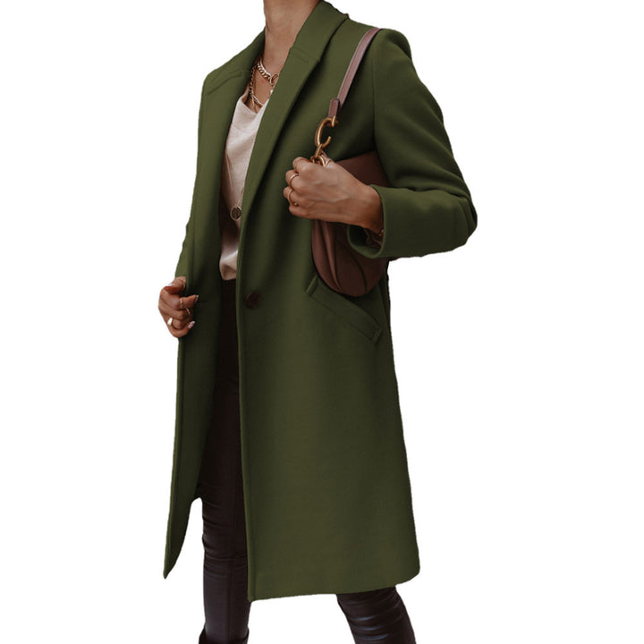 Elegant wool coat for women with classic lapel and deep side pockets Lune London