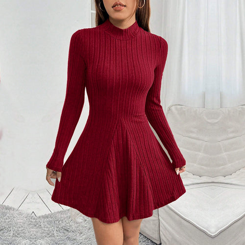 Robe tricotée pour femmes avec col montant élégant et coupe flatteuse Chic & Stil
