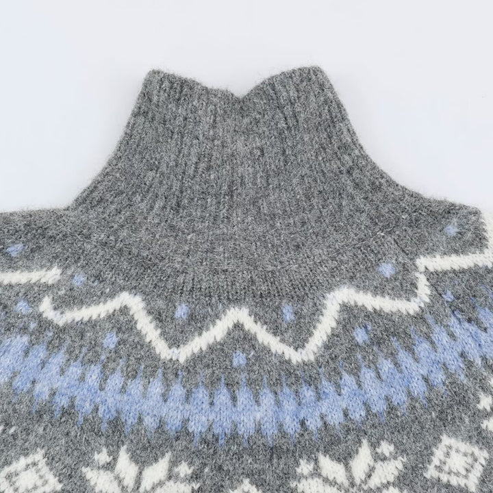 Women’s Norwegian cardigan with stand-up collar and wooden button closures Amarae