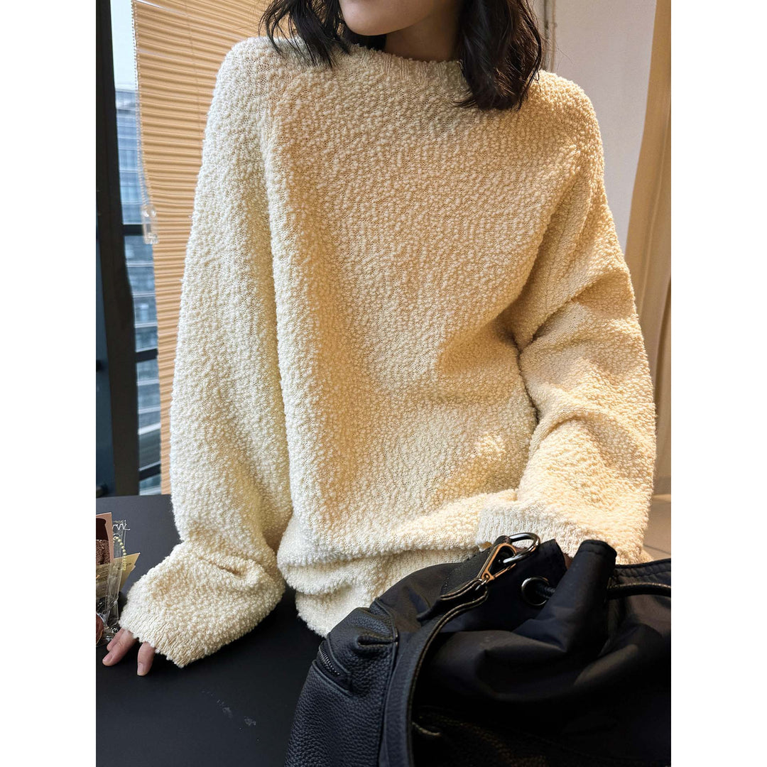 Women Fluffy Boucle Sweater in Oversize Cut Amarae