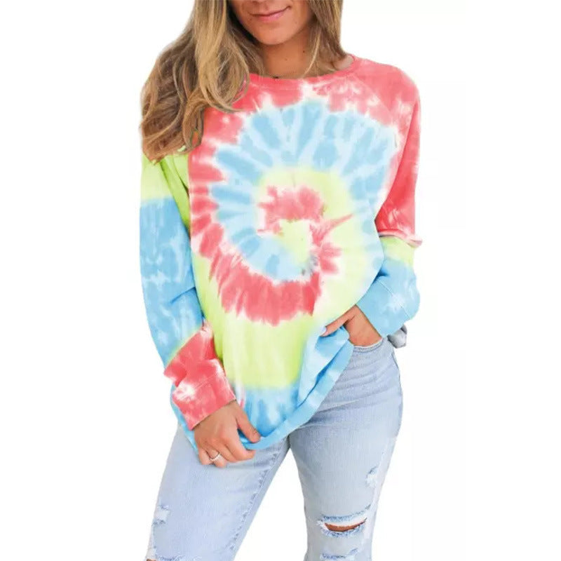 Oversized sweatshirt for women with a creative batik design Lune London