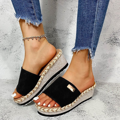 Platform sandals for women with woven rattan detail and comfortable sole Amarae