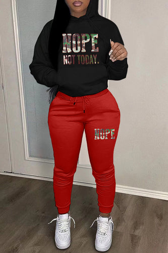 Sweatshirt and jogging set for women with a striking pattern and a comfortable fit Amarae