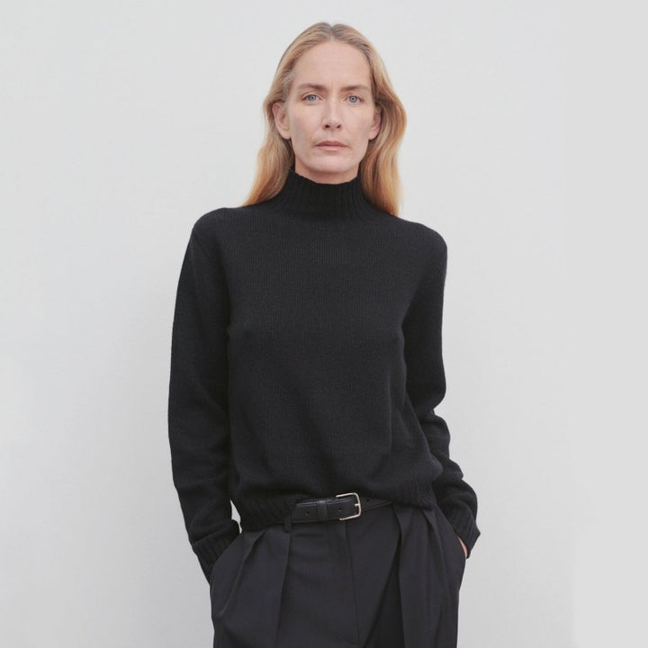 Fine knit sweater for women with a high collar and a relaxed fit Lune London