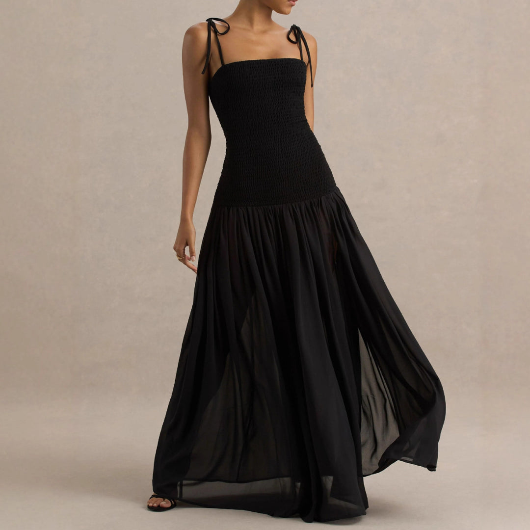 Women’s maxi dress with an elegant, gathered top and flowing skirt Lune London