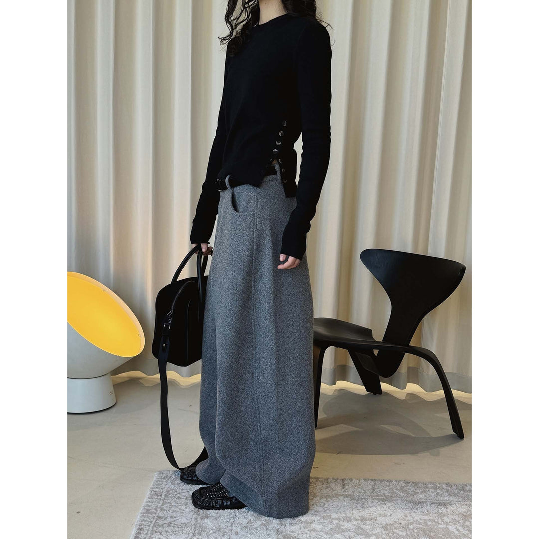 Women’s Figure-hugging Fine Knit Sweater with Round Neck and Decorative Side Button Placket Amarae