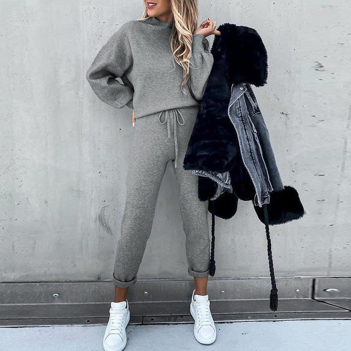 Casual hoodie set for women with comfortable jogger pants Lune London