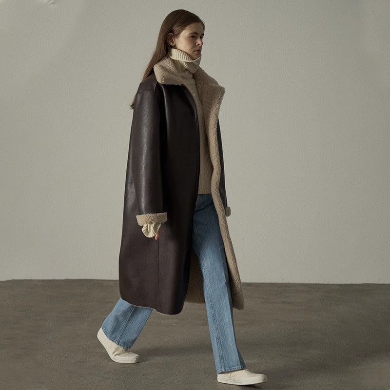 Veste en cuir élégante pour femmes avec doublure en teddy Chic & Stil