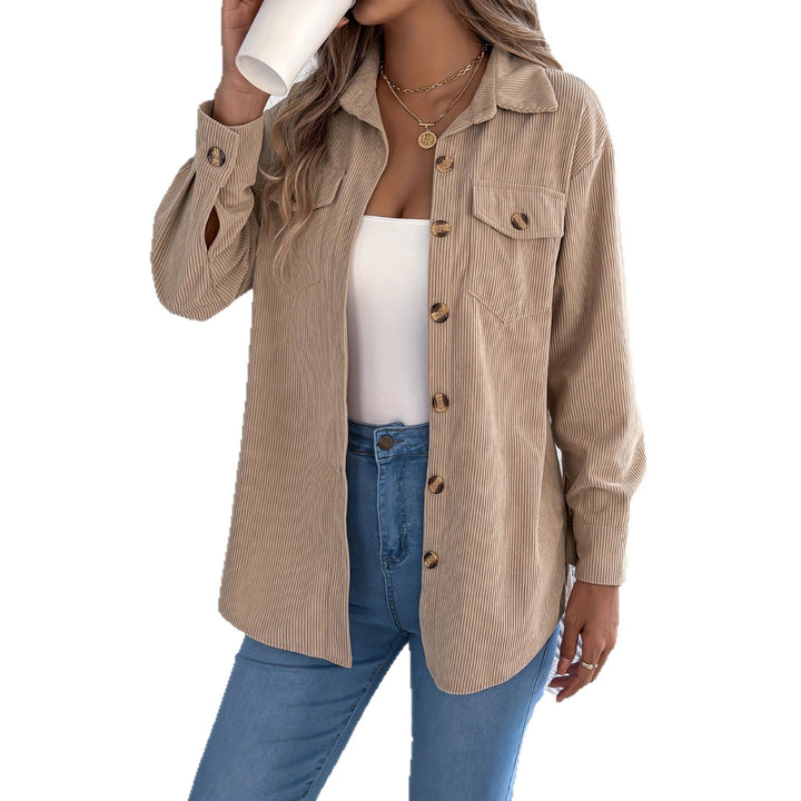 Casual corduroy jacket for women with practical pockets and stylish buttons Lune London
