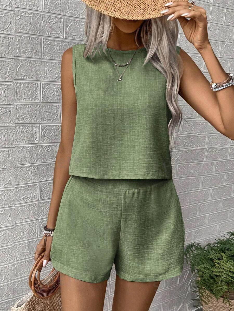 Ladies casual summer outfit in lightweight material Lune London
