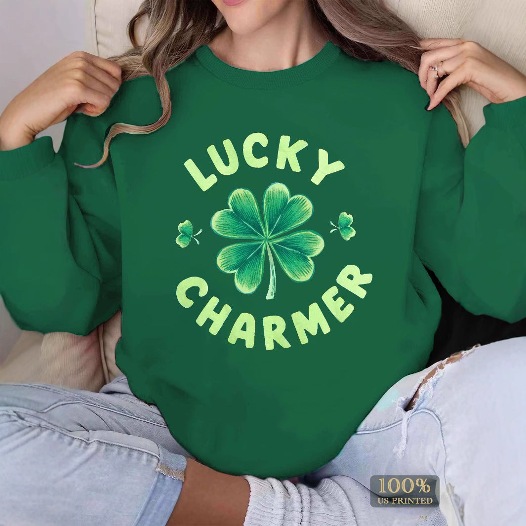 Sweatshirt pour femmes avec un design de trèfle tendance et une lettering inspirante Chic & Stil