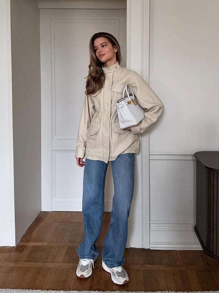 Women's oversized field jacket made of wool blend with stand-up collar and applied flap pockets