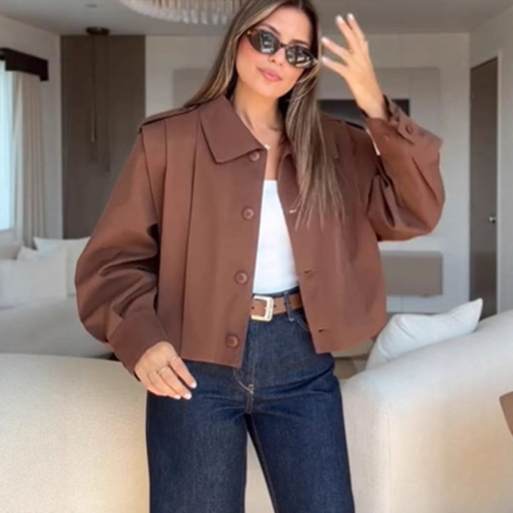 Ladies short boxy jacket with shoulder patches, boxy silhouette and buttoned front Amarae