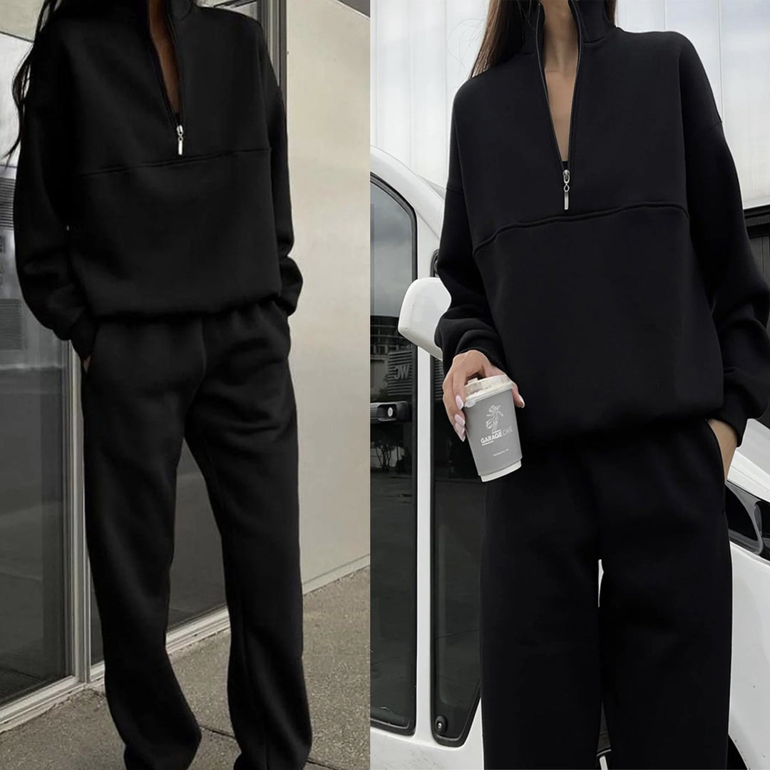 Chic and Style women's sports and leisure set with high collar and zipper